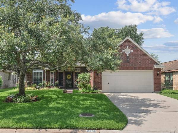 2614 S Peach Hollow CIR, Pearland, TX 77584