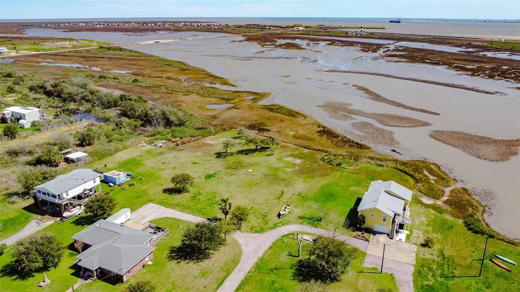 0 Overton AVE, Port Bolivar, TX 77650