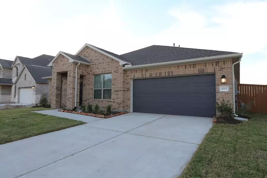 8515 Oceanmist Cove DR, Cypress, TX 77433