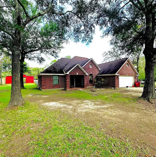 190 County Road 6490, Dayton, TX 77535