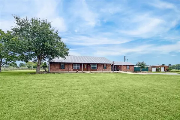 25098 Macedonia RD, Hockley, TX 77447