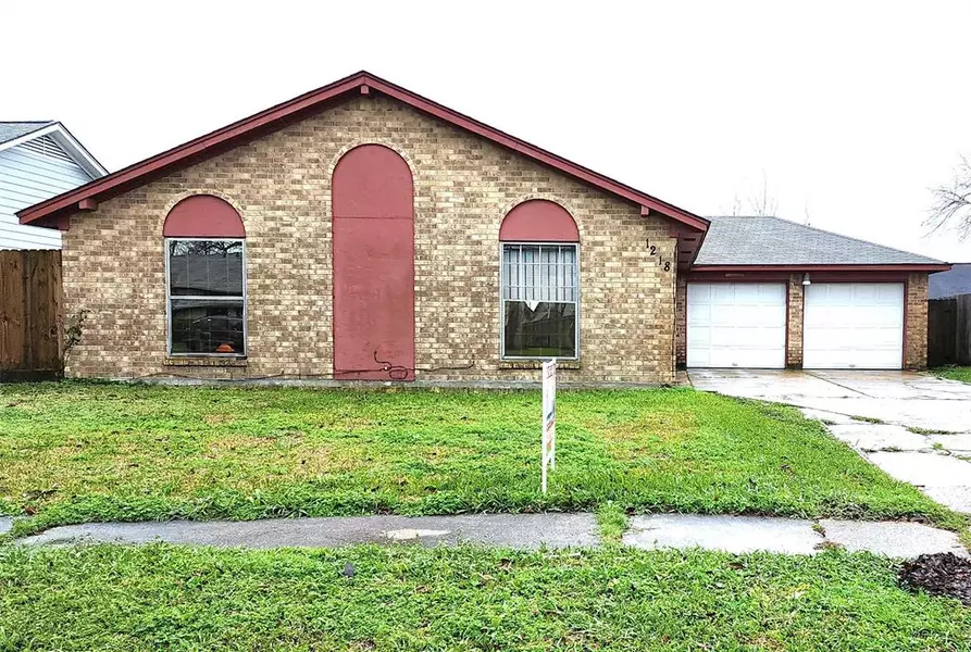 1218 Bournemouth DR, Pasadena, TX 77504