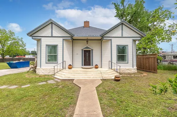 282 West Front Street, Groveton, TX 75845