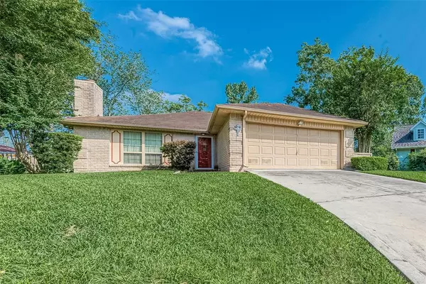 907 Country Place BLVD, Pearland, TX 77584