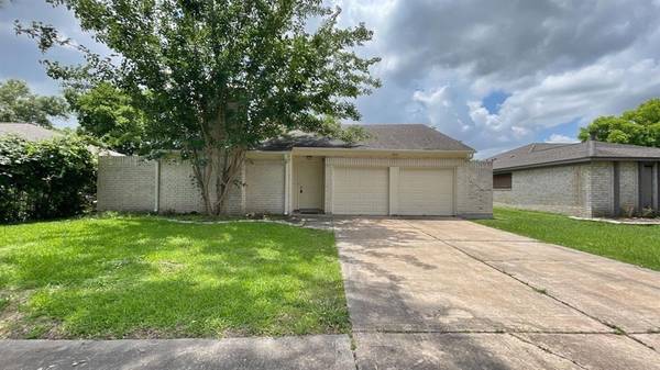 10414 Huntington Way DR, Houston, TX 77099