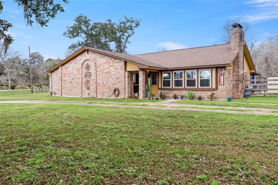 1448 County Road 201a, Angleton, TX 77515