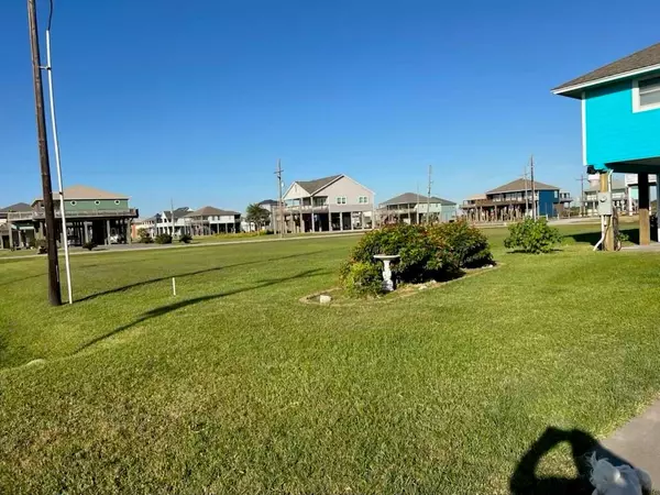 Crystal Beach, TX 77650,117 S Verdia DR