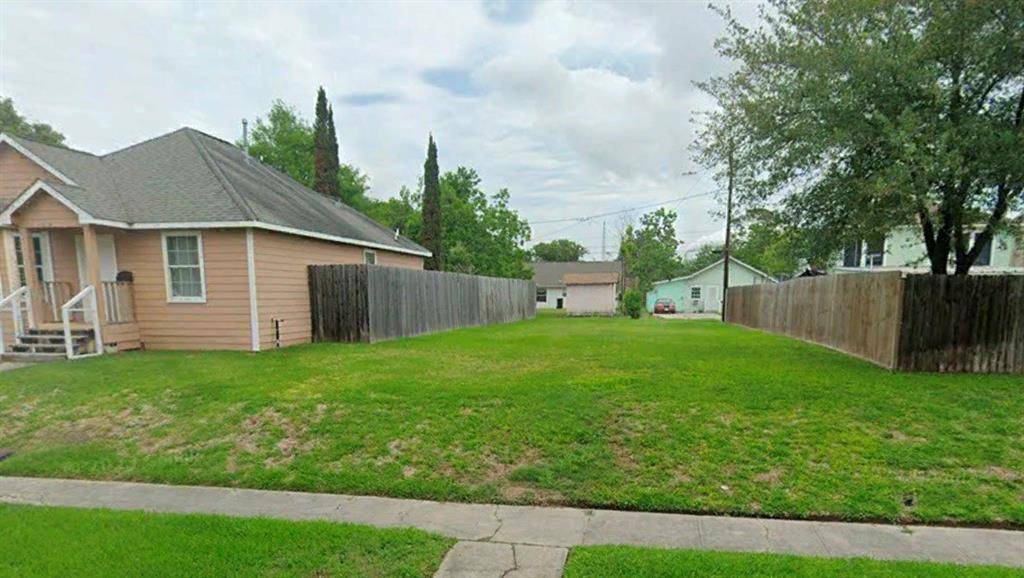 3316 Illinois ST, Baytown, TX 77520