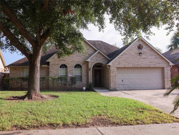 7810 Broken Arrow ST, Baytown, TX 77521