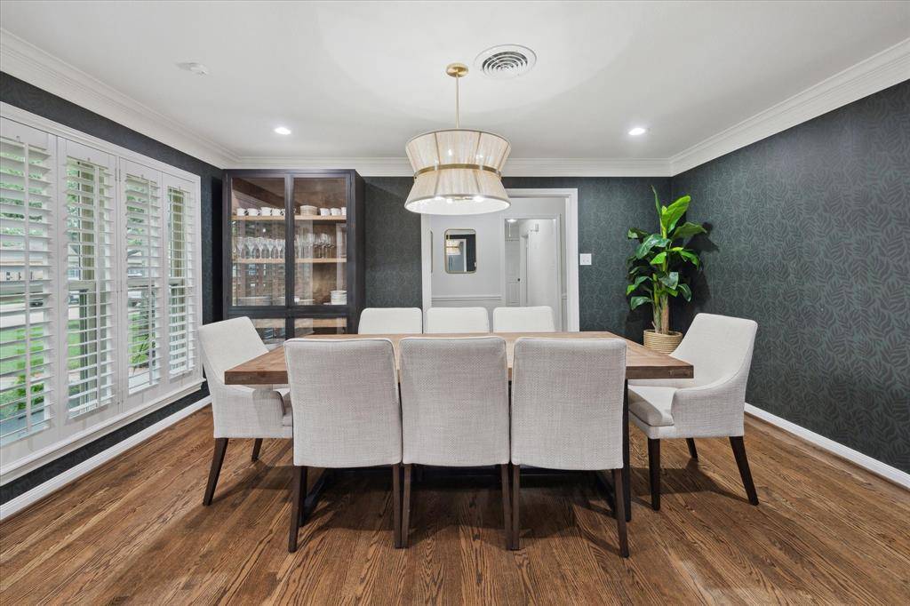 Houston, TX 77042,10043 Overbrook LN