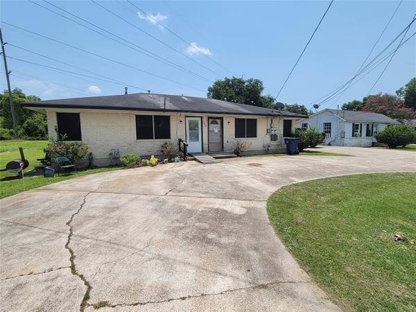 206 Robertson ST, Texas City, TX 77591