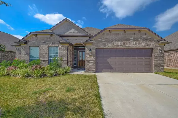 Rosenberg, TX 77471,1922 Walnut Green CIR