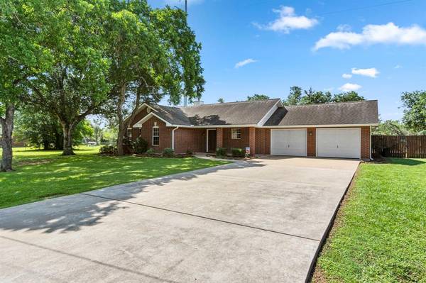 Columbus, TX 78934,1027 Garden Oaks ST