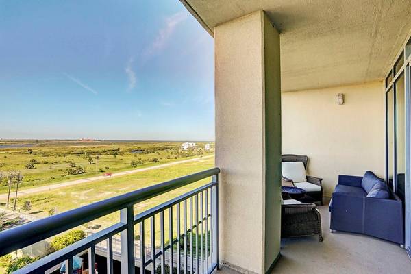 801 E Beach DR #BC0512, Galveston, TX 77550