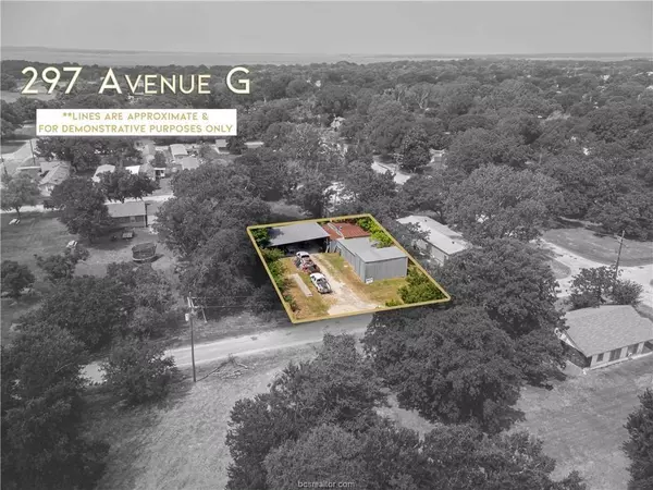 297 Avenue G, Somerville, TX 77879