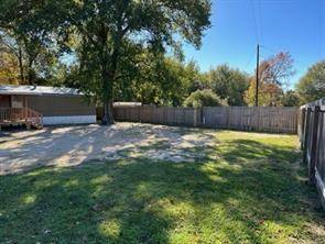 16963 Interstate 45 N, Willis, TX 77318