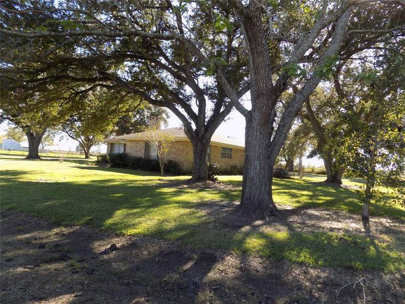 6626 Mildred RD, Needville, TX 77461