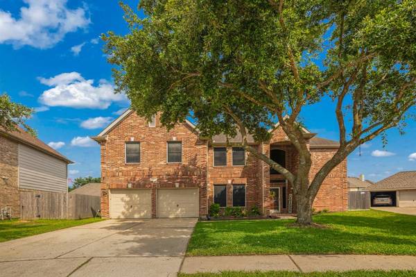 4310 Green Tree CT, Pasadena, TX 77505