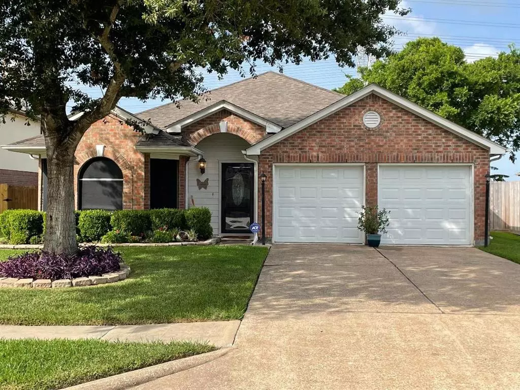 Kemah, TX 77565,518 Oak Briar DR