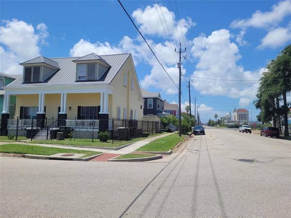 2602 Avenue K, Galveston, TX 77550