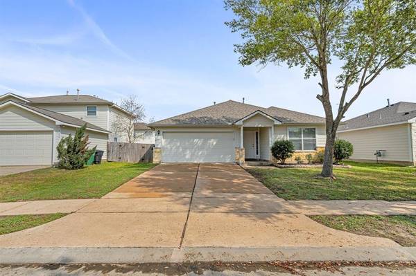 2830 Steelhead DR, Houston, TX 77045