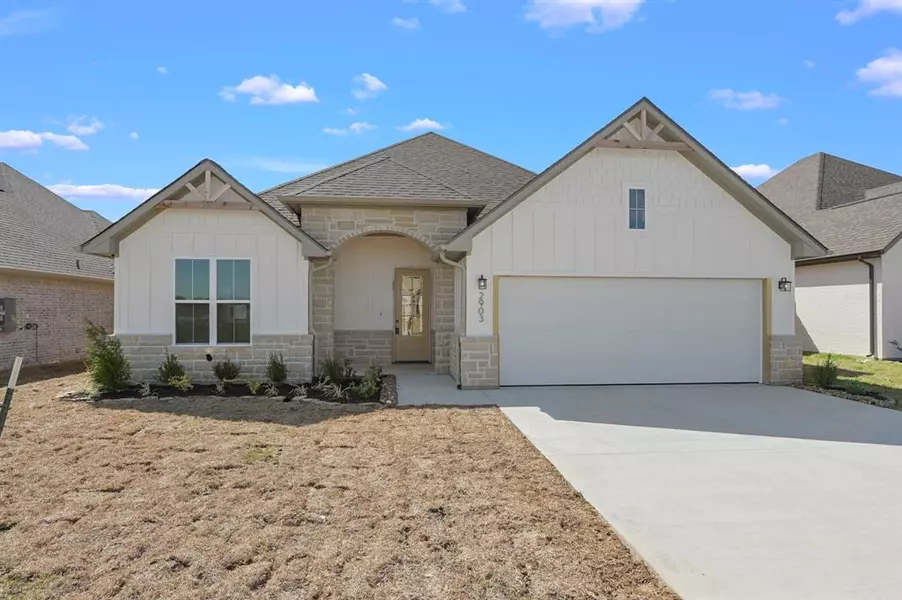 2903 Captain CT, Bryan, TX 77808