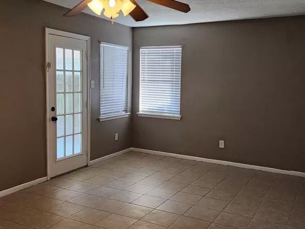 Pasadena, TX 77586,4823 Caroline ST