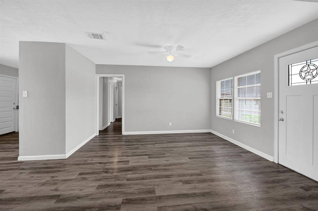 Pasadena, TX 77503,3515 Meadowlake Road