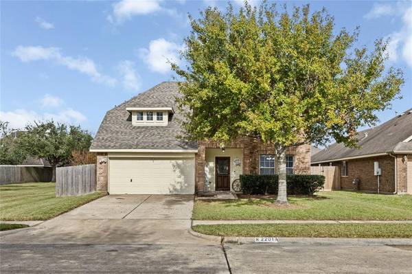 2201 Running Spring DR, Deer Park, TX 77536