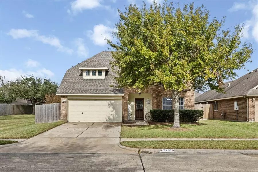 2201 Running Spring DR, Deer Park, TX 77536