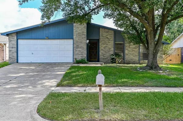 16934 Clan Macintosh DR, Houston, TX 77084