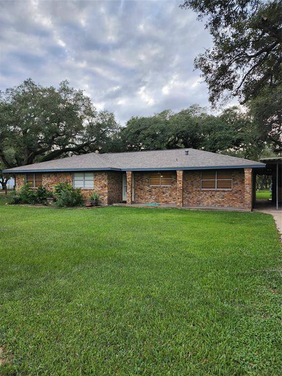 4311 CR 417 HOFFMAN RD, Markham, TX 77456