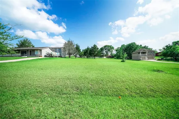 00 Paradise TRL, Coldspring, TX 77331