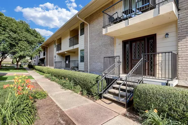 Houston, TX 77027,3131 Cummins ST #21