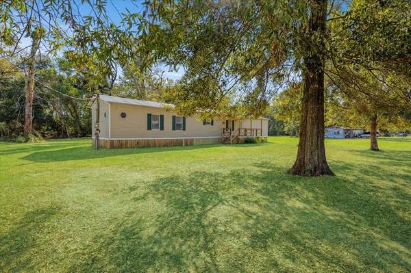 13114 Indian Ridge DR, Old River-winfree, TX 77535