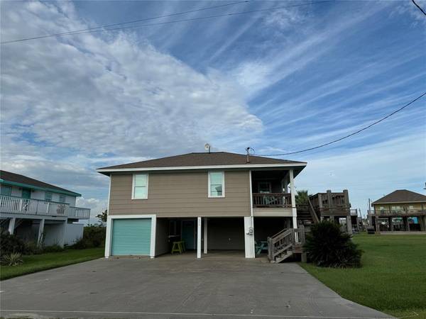 976 Nassau DR, Crystal Beach, TX 77650