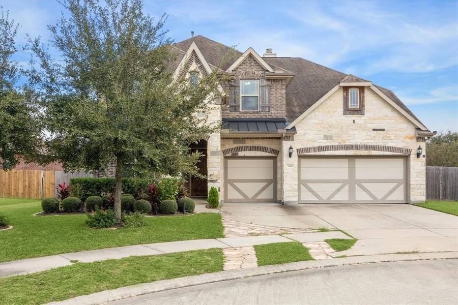 2960 Gibbons Hill LN, League City, TX 77573