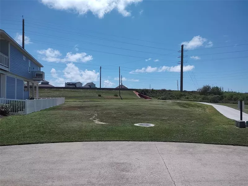 25247 Sausalito DR, Galveston, TX 77554