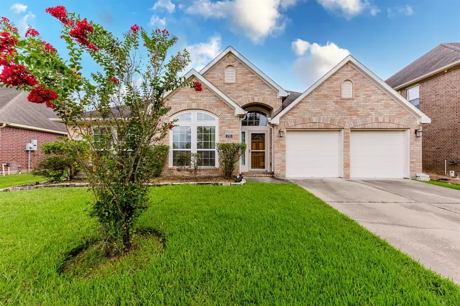 2703 Wild Lilac DR, Pearland, TX 77584