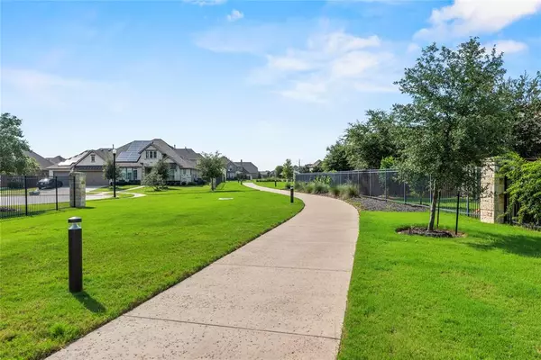 Cypress, TX 77433,18215 County Shores LN