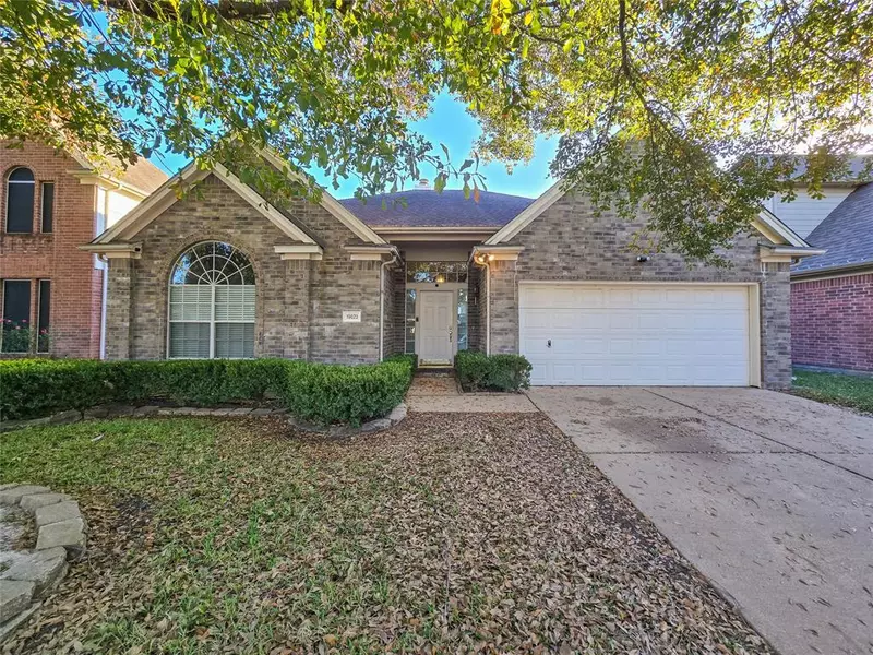 19623 Oakwood Falls TRL, Houston, TX 77084