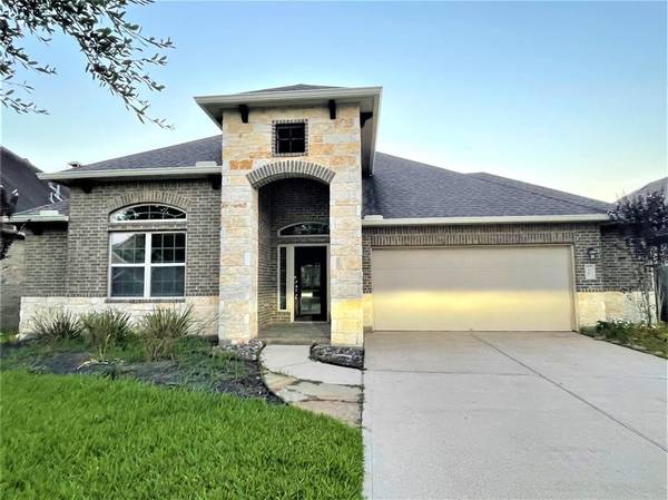 687 Cumberland Ridge LN, League City, TX 77573