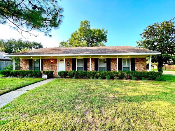 5802 W Bellfort ST, Houston, TX 77035