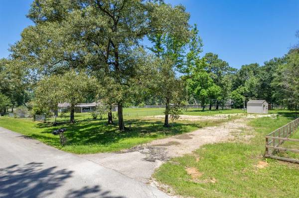 15575 Northwood DR, Porter, TX 77365