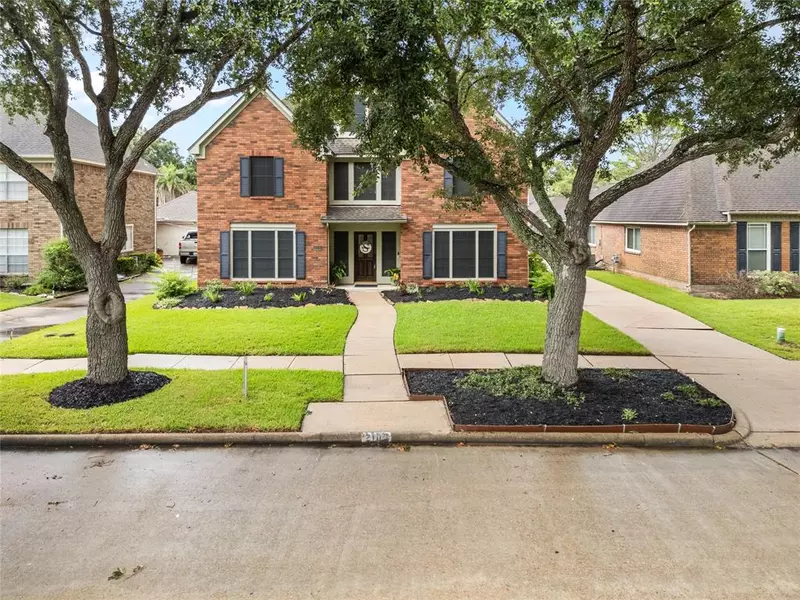 2103 Winged Foot DR, League City, TX 77573