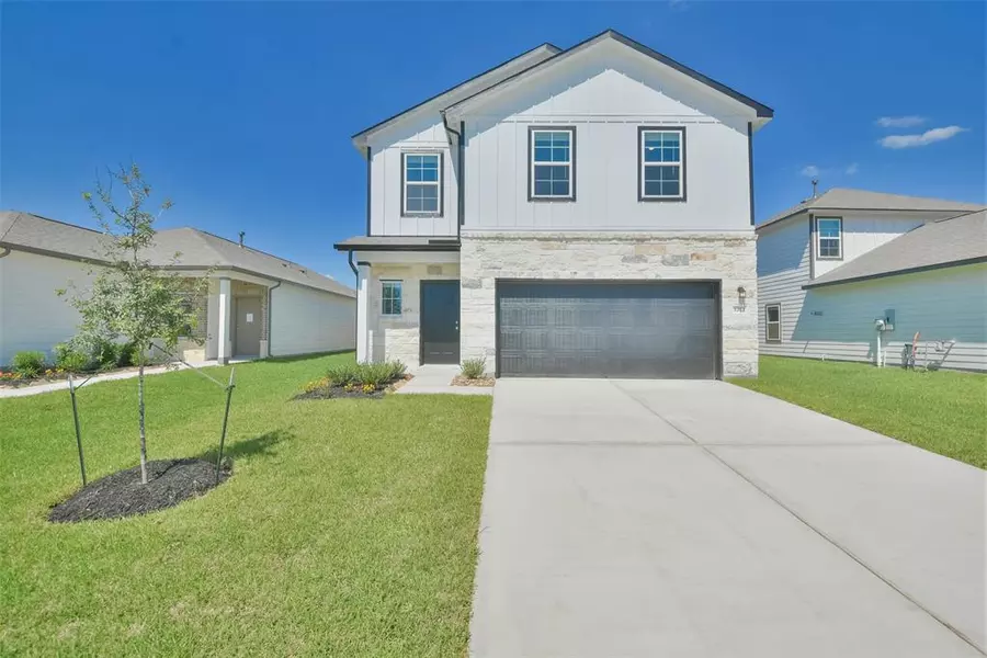 1272 Cypress LN, Dayton, TX 77535