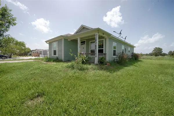 8914 Fm 646 RD S, Santa Fe, TX 77510