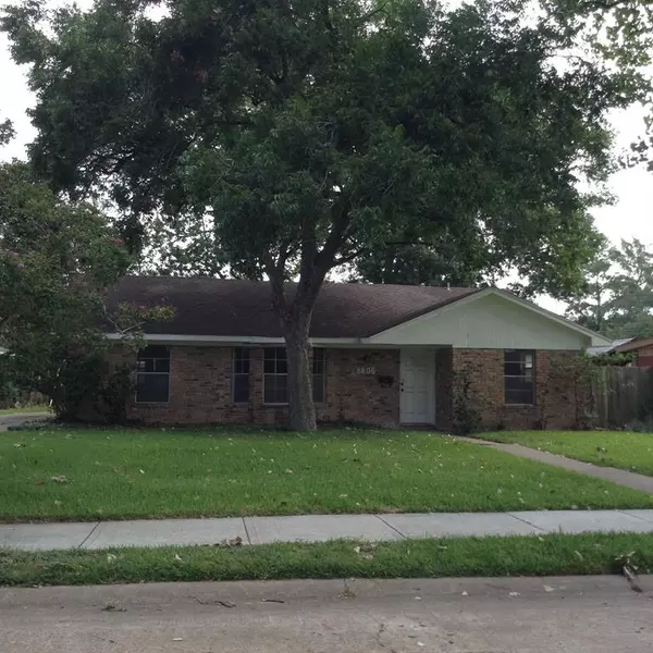 8806 Birdwood RD, Houston, TX 77074