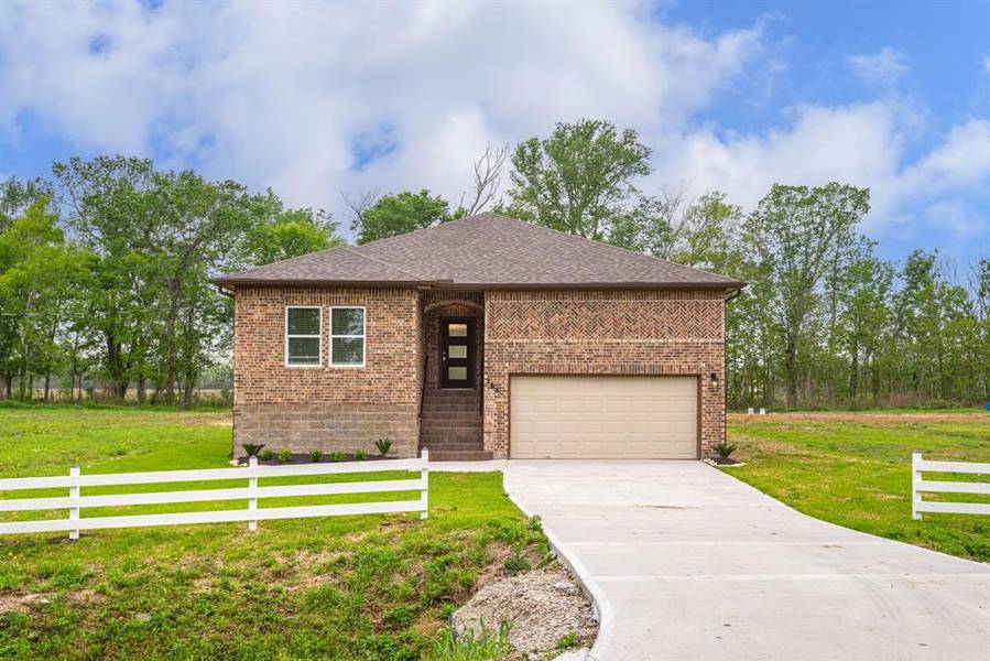 265 County Rd 6242, Dayton, TX 77535