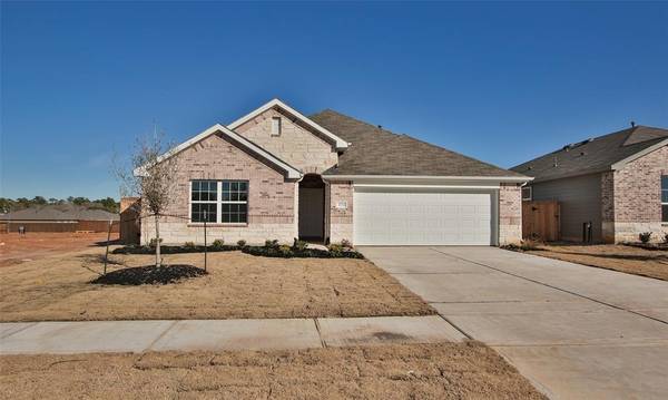 4151 Long Leaf Bend BLVD, Pinehurst, TX 77362